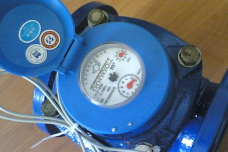 一種密封性好、不易滲水的光電直讀遠(yuǎn)傳水表